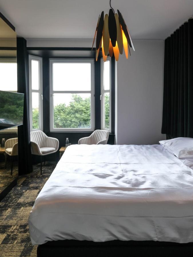 Bed & Breakfast Maison Noire Westende-Bad Incl Parking & Ontbijt Middelkerke Esterno foto
