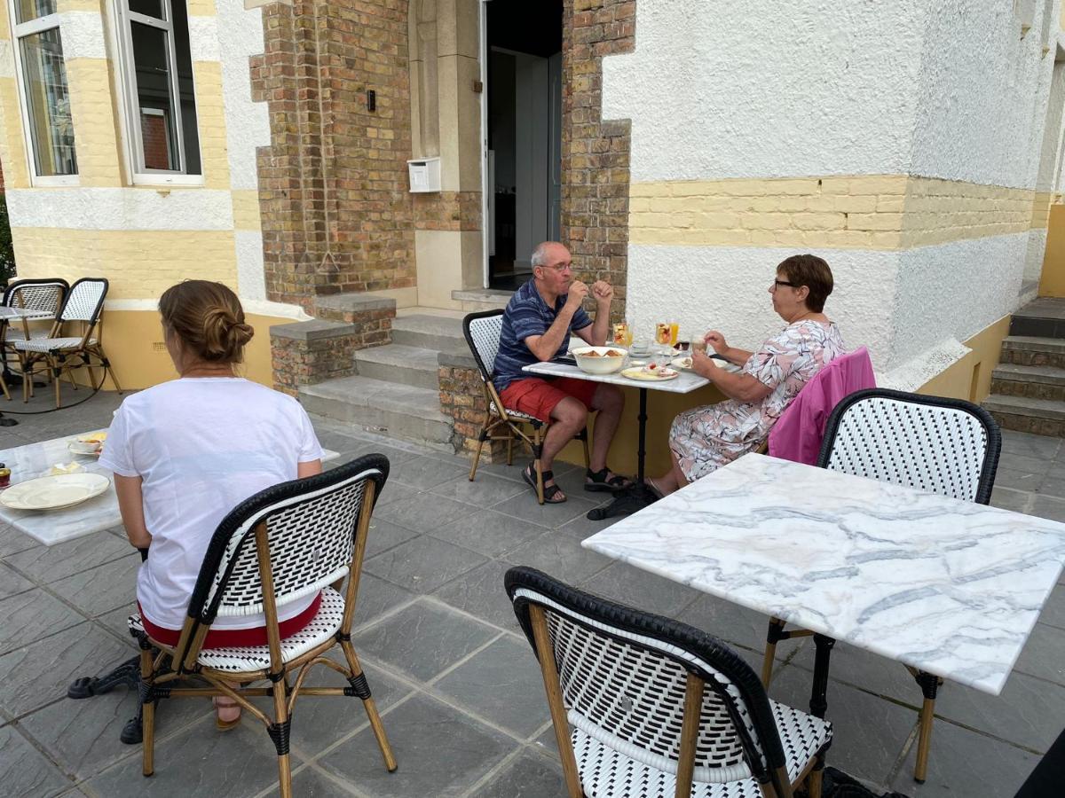 Bed & Breakfast Maison Noire Westende-Bad Incl Parking & Ontbijt Middelkerke Esterno foto